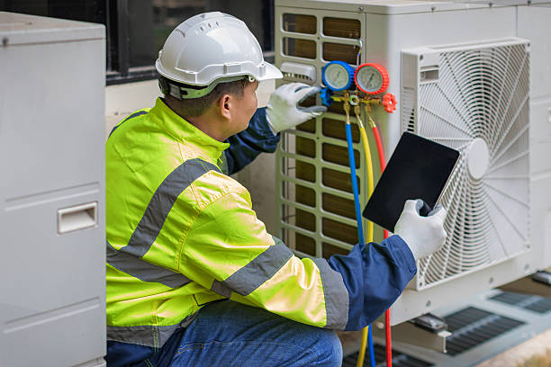 Professional Hvac technician working in Maple Hill, NC